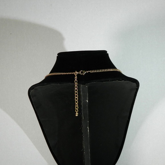 Clearance Necklace Bling Ready to Resell or Wear Faux Pearls Faux Gems - Picture 4 of 8